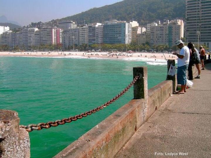 Rio Guesthouse - Um Quarteirao Da Praia De Copacabana Rio de Janeiro Extérieur photo